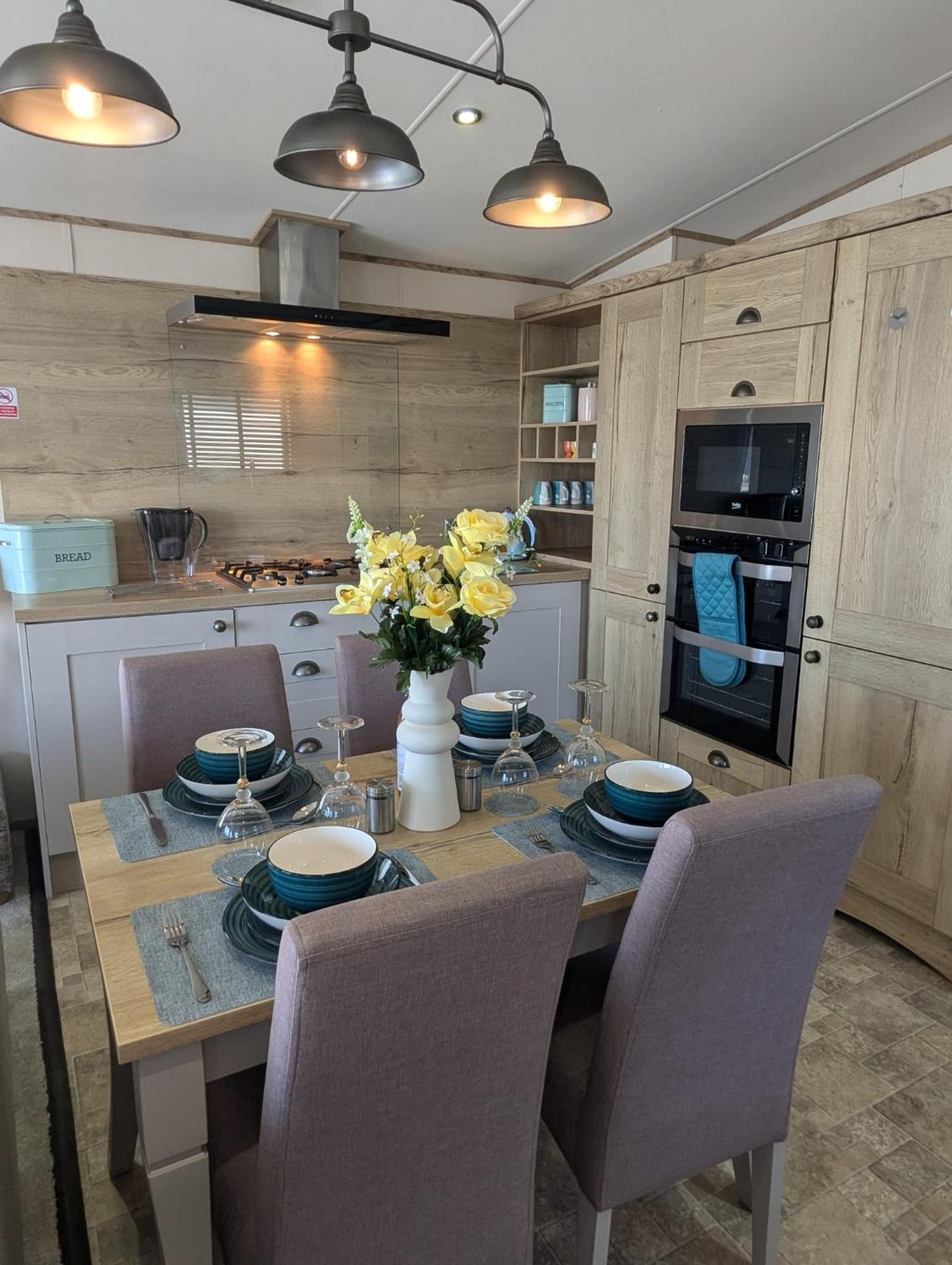 Stunning Caravan With Panoramic Views Weymouth Littlesea Haven Wyke Regis ภายนอก รูปภาพ